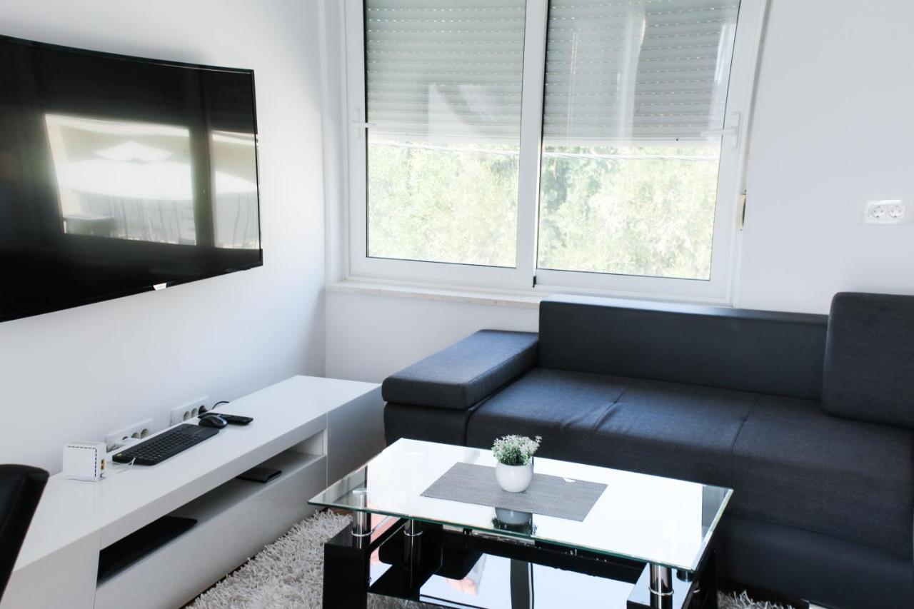 Luxury Apartment Maestral - Private Pool Сплит Екстериор снимка